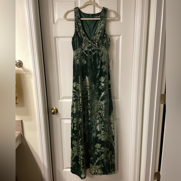 ModCloth Velvet Maxi Dress - Picture 2 of 8